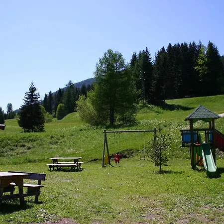 Couette-café Garni Aurora *